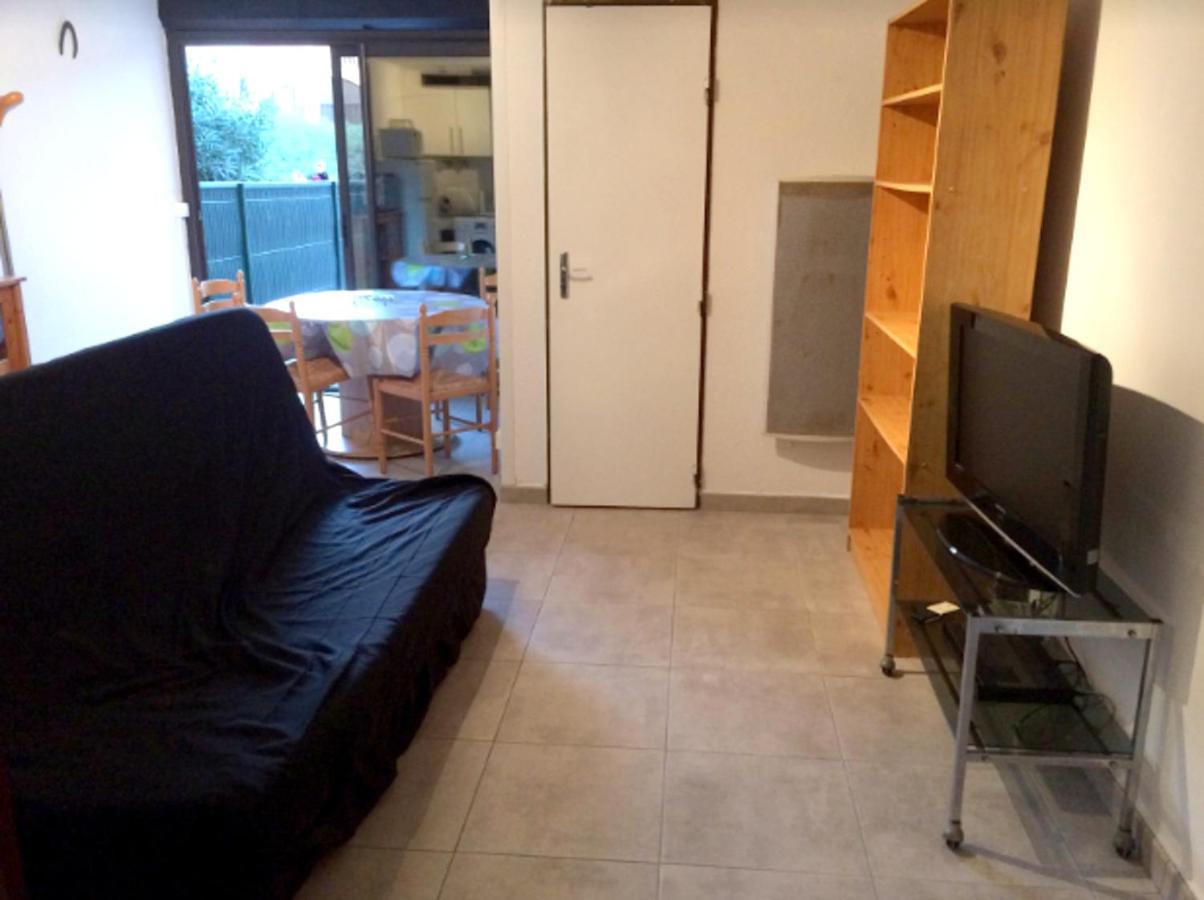 Appartement Charmant A Canet En Roussillon 36 M² Piscine Partagee ภายนอก รูปภาพ