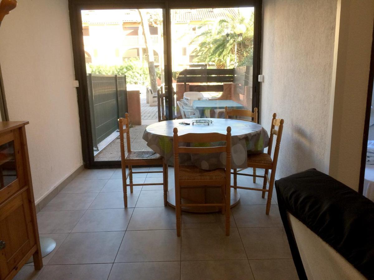 Appartement Charmant A Canet En Roussillon 36 M² Piscine Partagee ภายนอก รูปภาพ