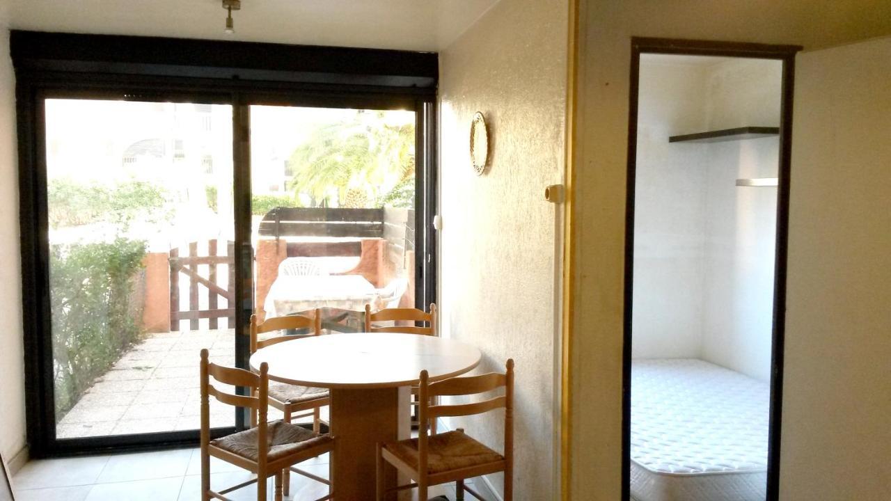 Appartement Charmant A Canet En Roussillon 36 M² Piscine Partagee ภายนอก รูปภาพ