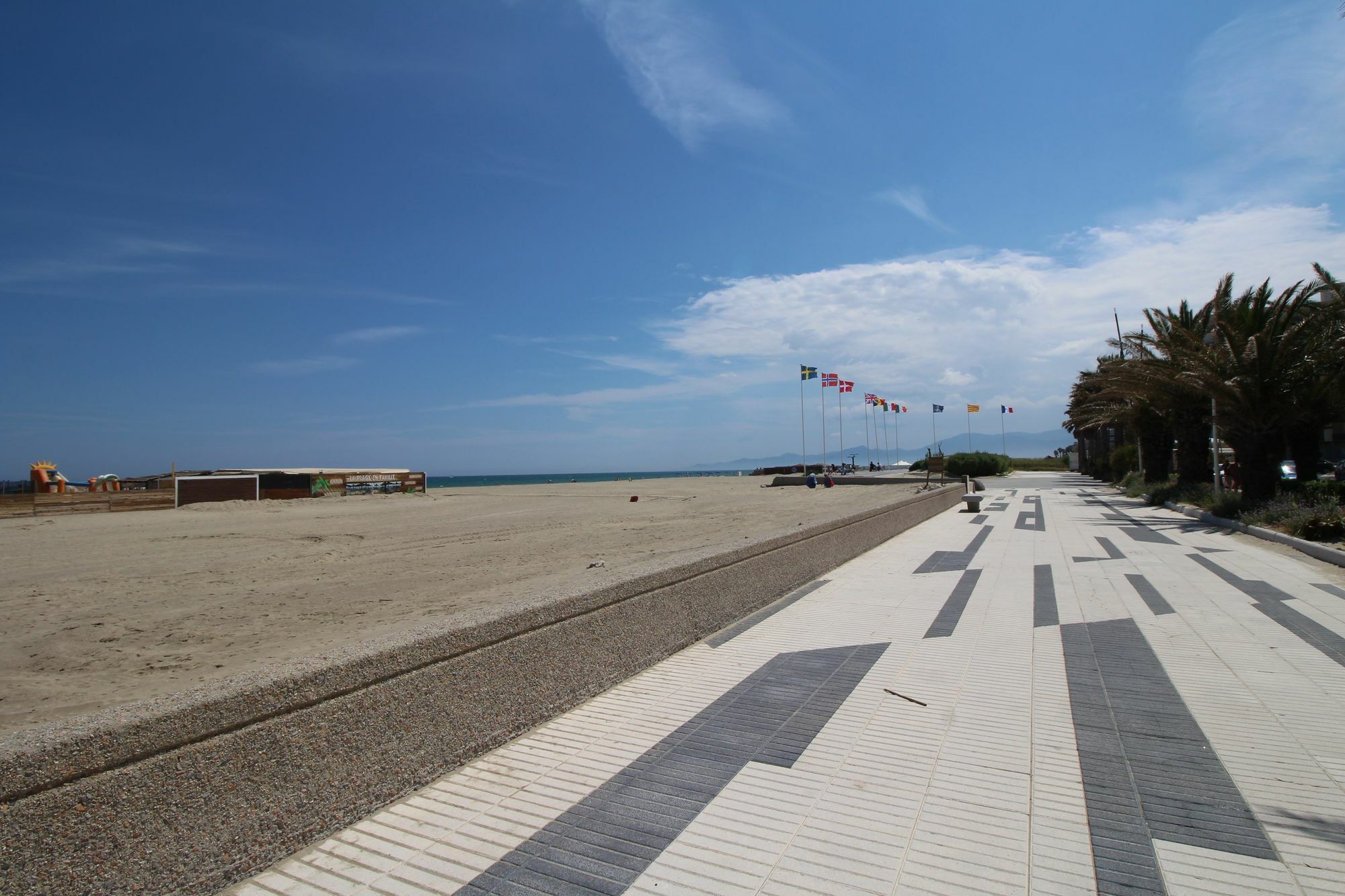 Appartement Charmant A Canet En Roussillon 36 M² Piscine Partagee ภายนอก รูปภาพ